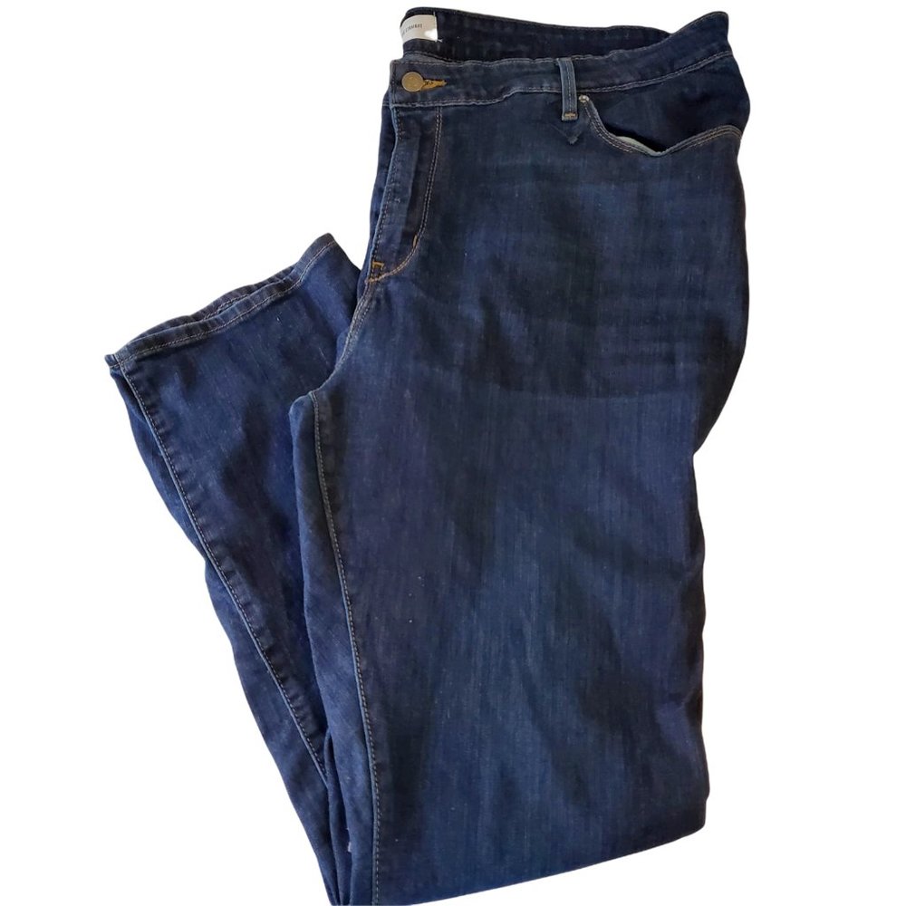 Levi Strauss Signature Plus Size Womens Jeans Size 24W Dark Wash EUC